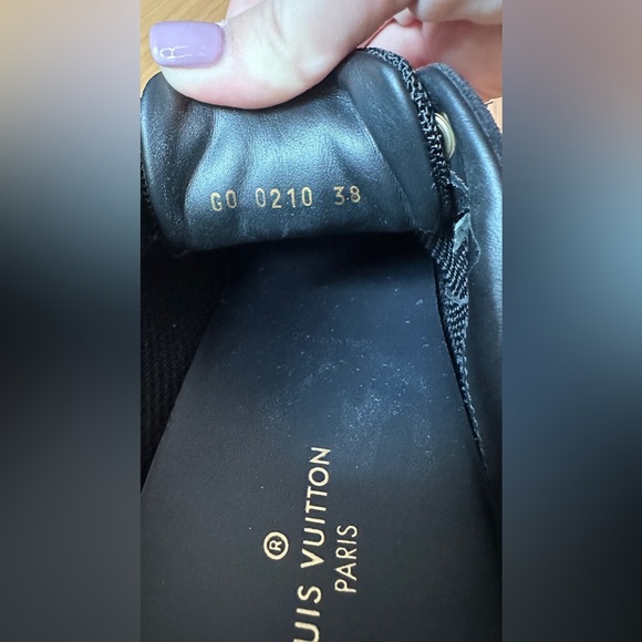 Louis Vuitton Run Away Sneaker - Picture 7 of 10